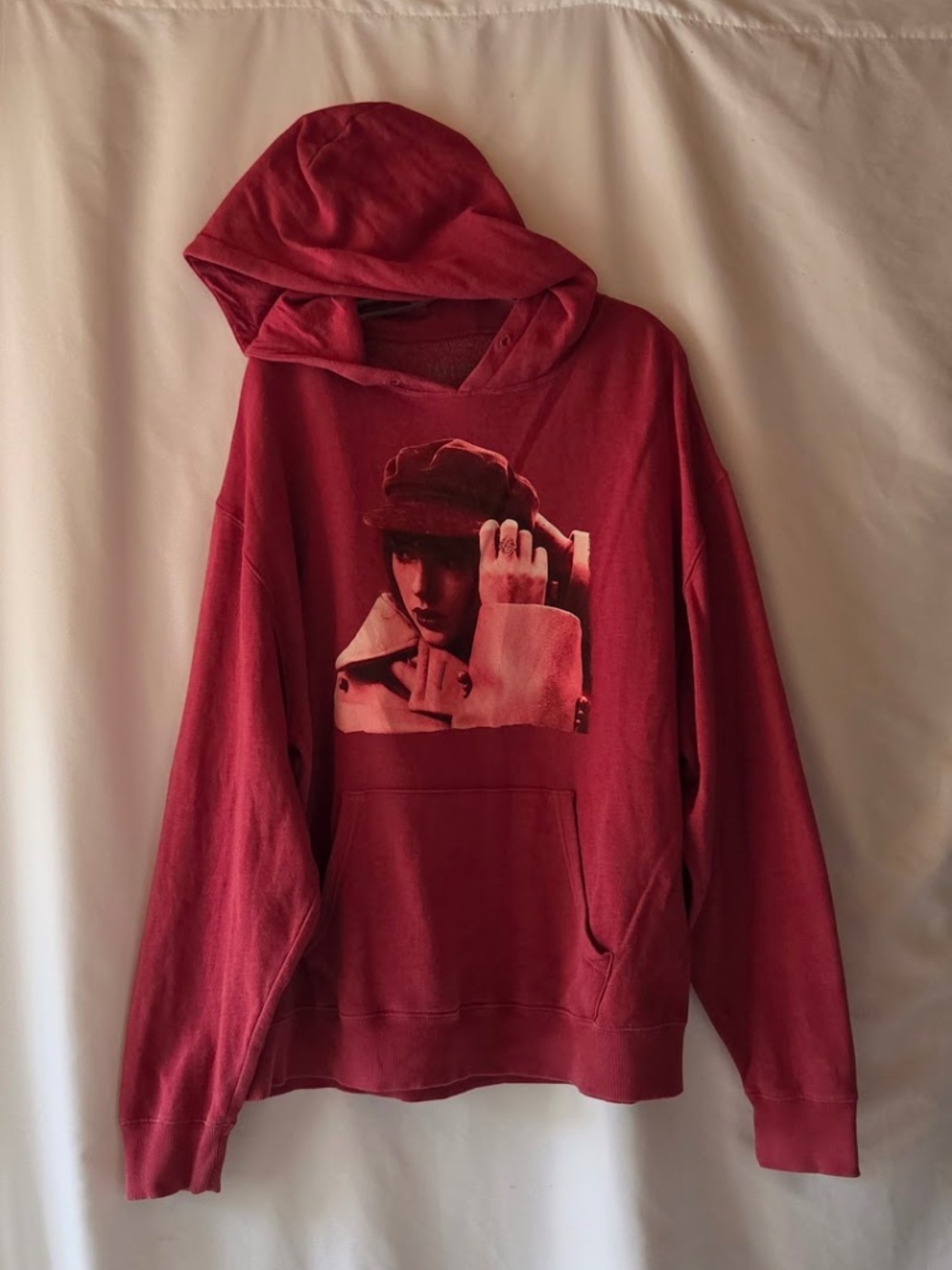 Taylor Swift Taylor's Version Red Graphic Hoodie Red Album Tour Size XL